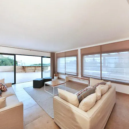 Ferienhaus Amoreira Town House Sleeps 5 With Pool And Air Con