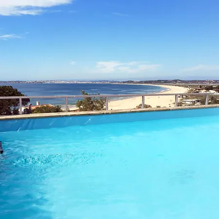 Amoreira Town House Sleeps 5 With Pool And Air Con Ferienhaus *